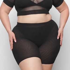 SKIMS Summer Mesh Short